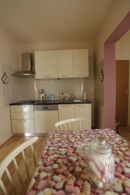 Apartment Magnolia Supetar Værelse billede